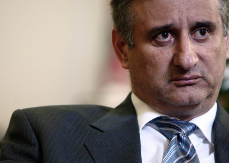 Karamarko o SDP-u: Institucije moraju raditi svoj posao