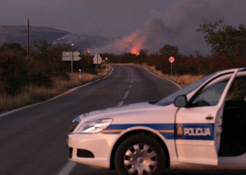Fire at military barracks outside Knin still active