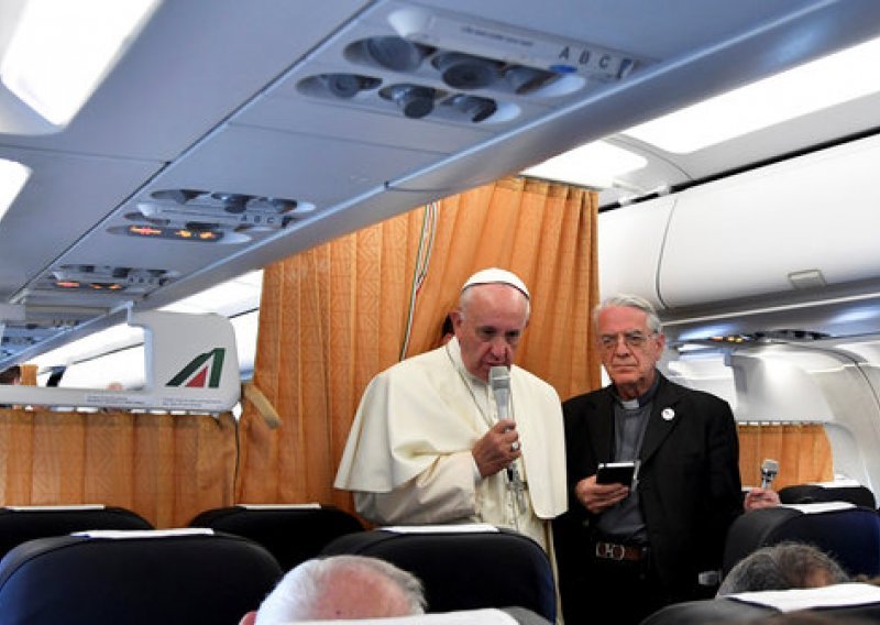 Papa Franjo: Pokušaj preobraćenja pravoslavaca je velik grijeh