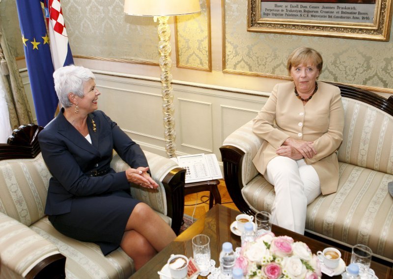 Kosor and Merkel underline importance of reforms