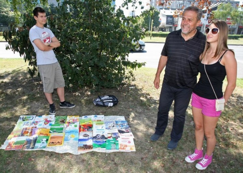 Kako Bandić podržava razmjenu udžbenika na livadi