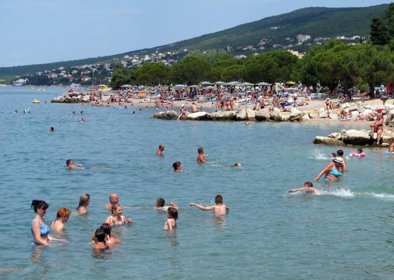 Državljanin BiH nestao kod Crikvenice, djevojčica spašena