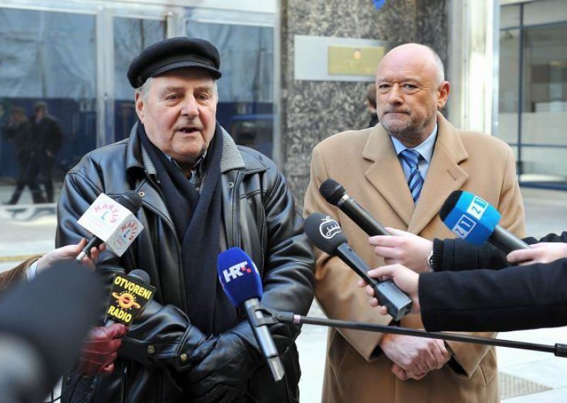Pensioners' coalition opposed to pension freeze