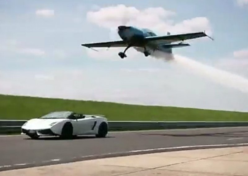 Je li Lamborghini Gallardo brži od… aviona?!