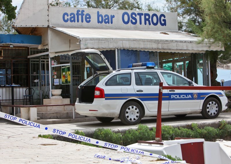 Branitelj se raznio bombom na plaži