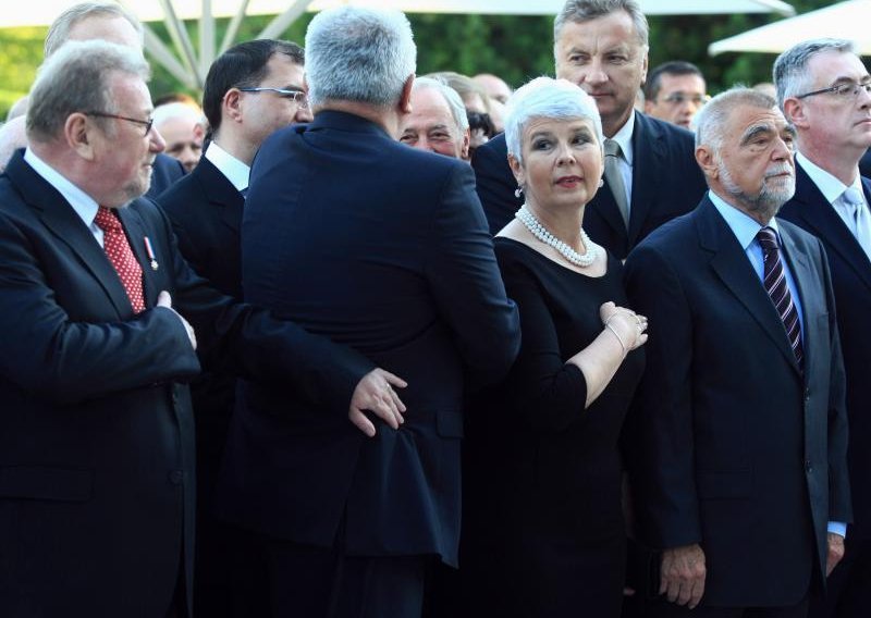 Pogledajte tko (ni)je sve bio kod Josipovića