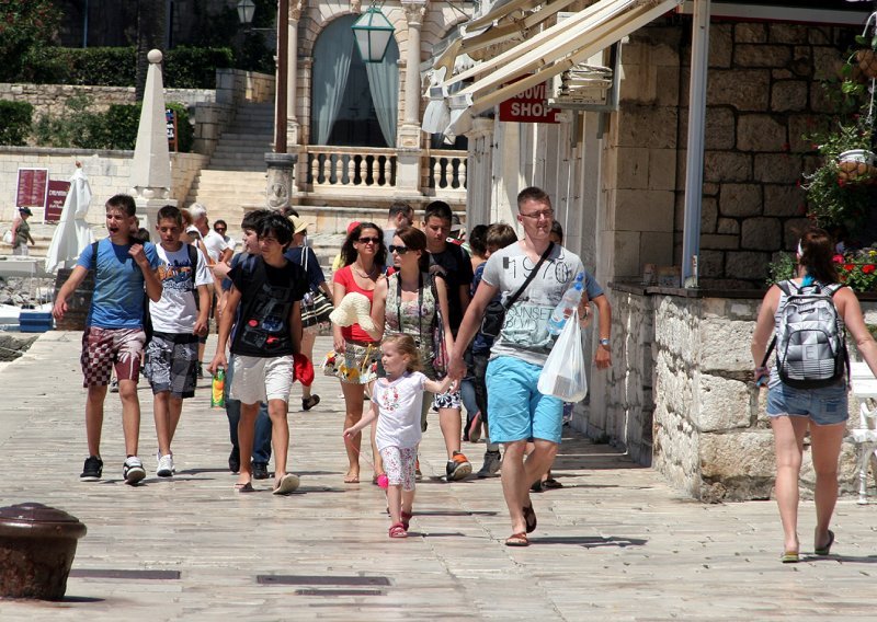 Tourism results negative in May, positive in January-May