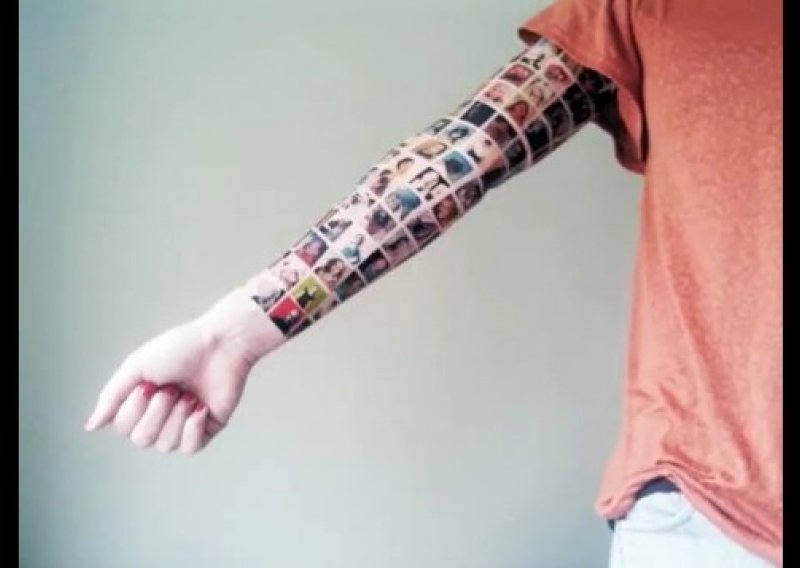 Tetovirala 152 Facebook prijatelja na ruku