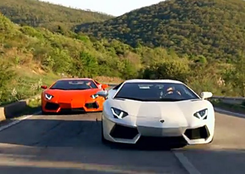 Pogledajte proljetnu igru dva mlada Lamborghini Aventadora