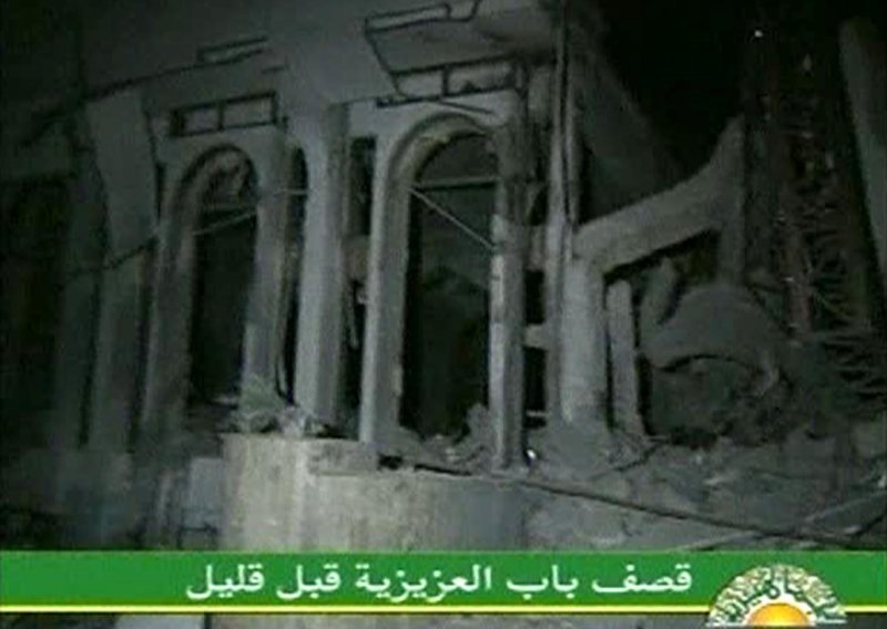 NATO snage uništile Gadafijev ured