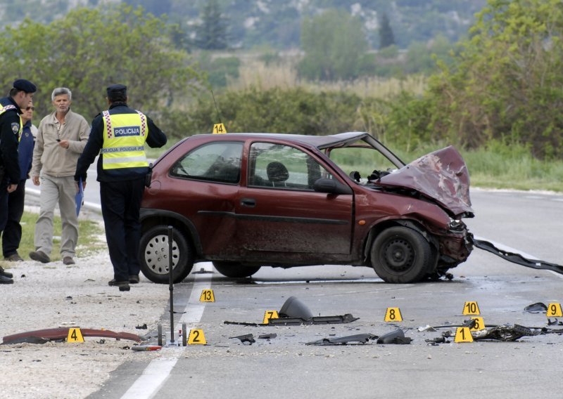 Poginula vozačica Golfa kod Ploča