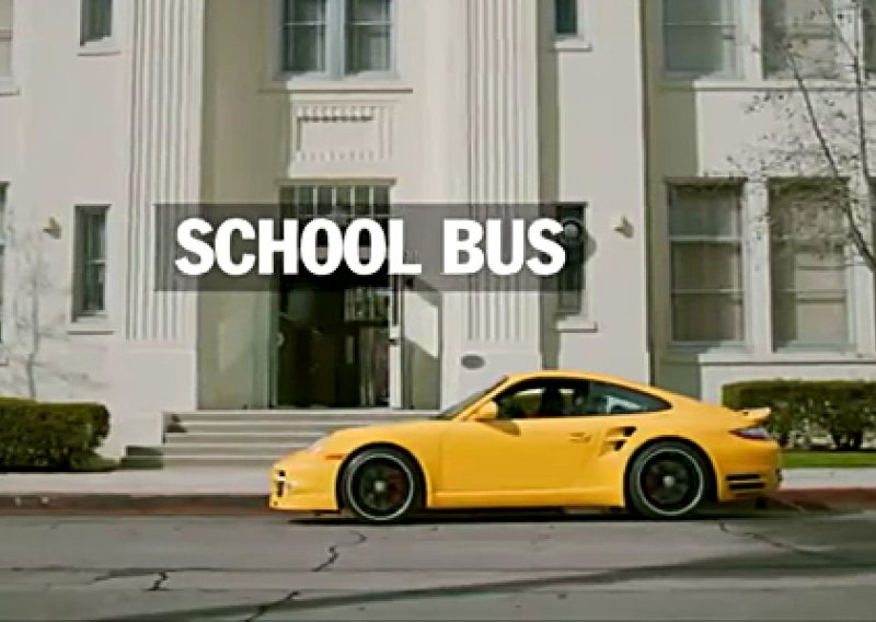Porsche nas želi uvjeriti da je 911 školski autobus