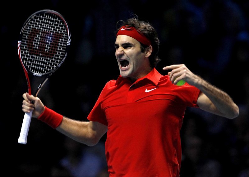 Sjajni Federer preko Nadala do pete titule