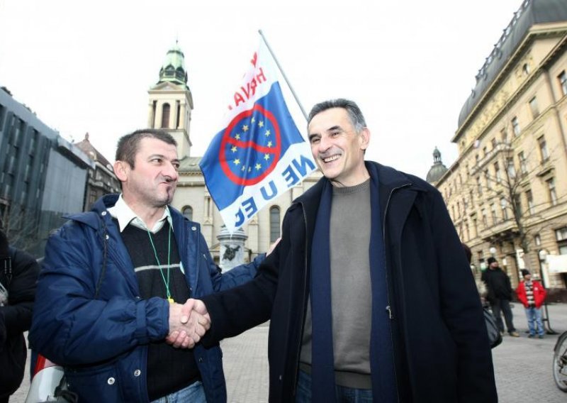 'Blokadom Markova trga opstruirat ćemo rad Vlade!'