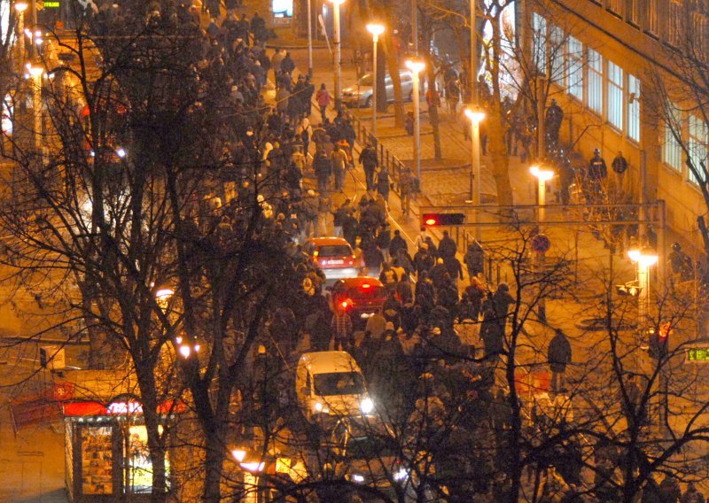 Protesters rally outside National University Library
