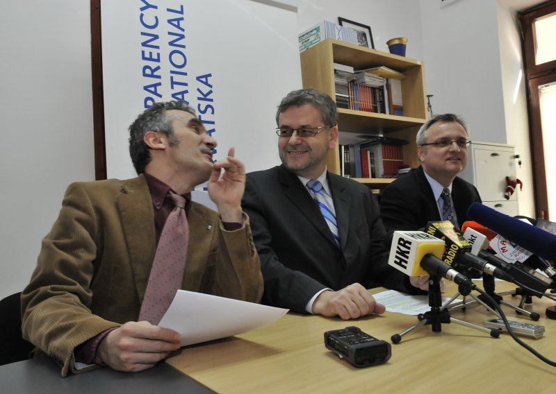 Miloševićevi stanovi su 'pitanje za neku drugu instituciju'