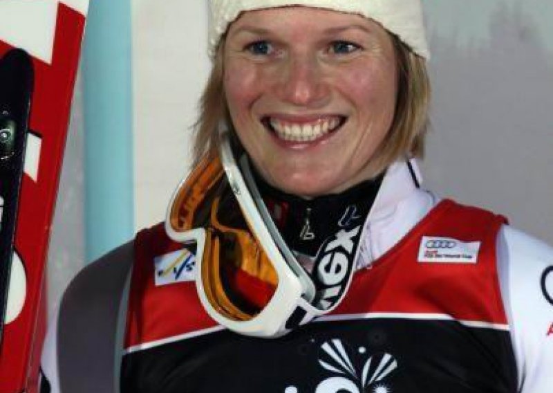 Marlies Schild wins Snow Queen Trophy 2011 slalom