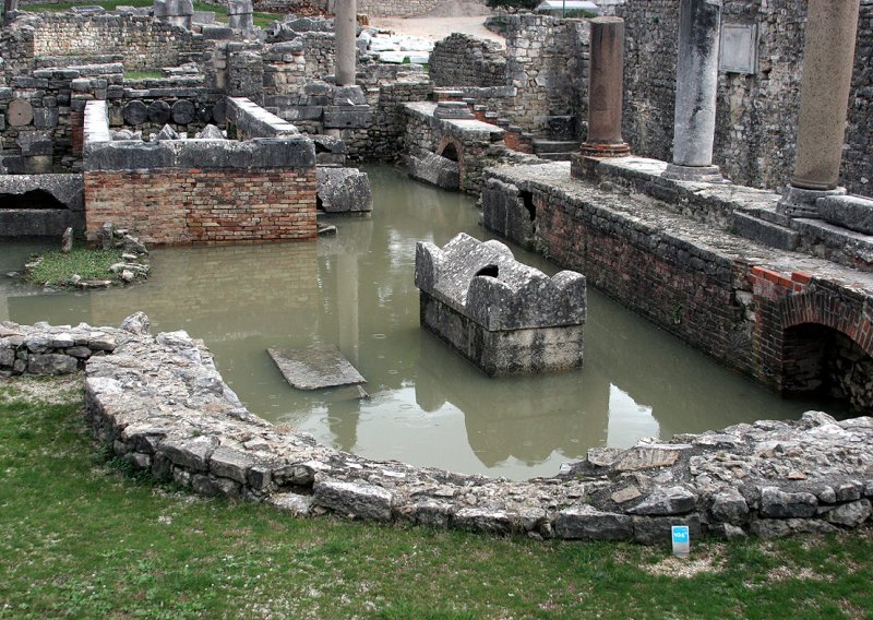 Poplavljeno antičko groblje u Saloni