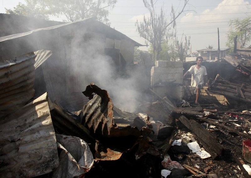 U požaru filipinskog hotela 13 poginulih