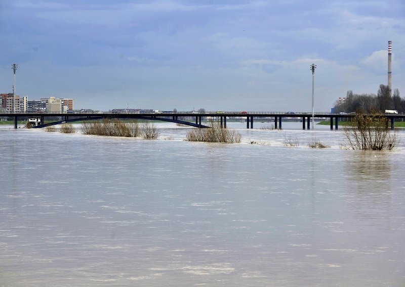 Porast vodostaja Save u Zagrebačkoj županiji