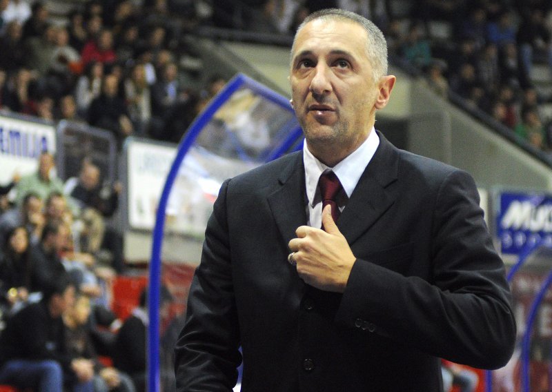 U Samoboru će se igrati sjajna košarka; momčad 'risova' u novoj sezoni vodit će Zdravko Radulović