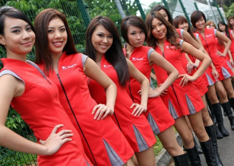 Azijske ljepotice očarale vozače Formule 1
