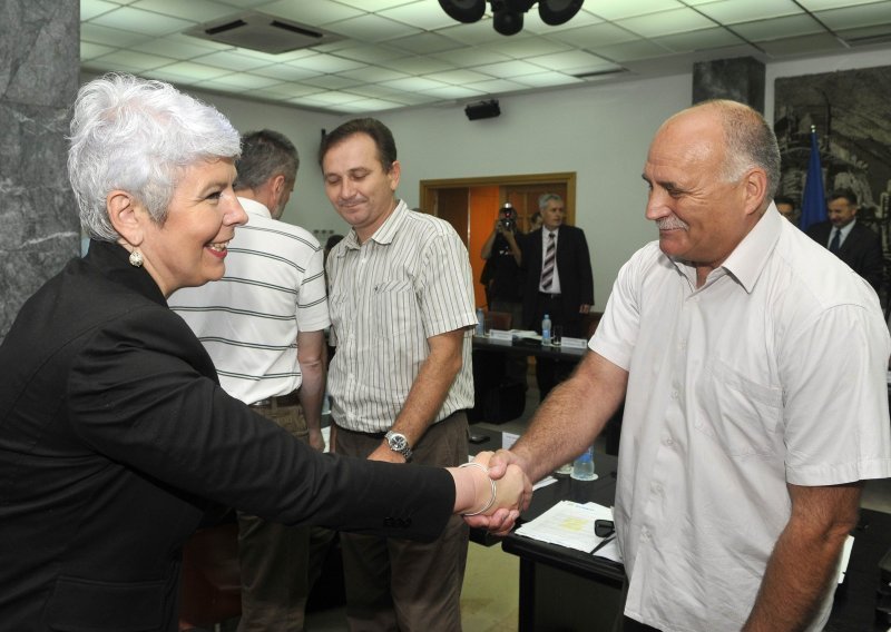 Opća pomirba sindikata, poslodavaca i Vlade