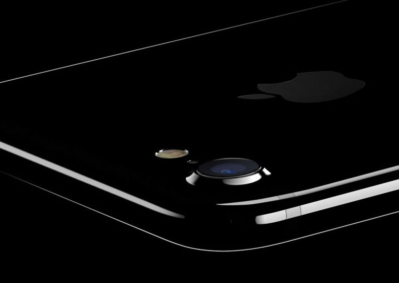 Novi iPhonei su rasprodani i neće ih biti u Appleovim trgovinama ovaj petak