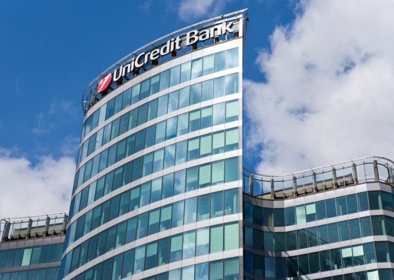 UniCredit zaradio u trećem kvartalu 801 milijun eura