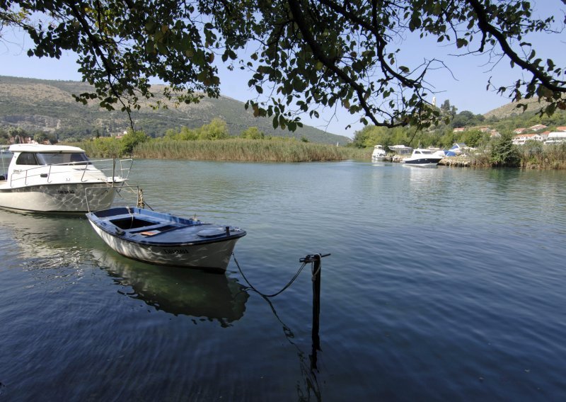 Fekalije onečistile more kod Dubrovnika