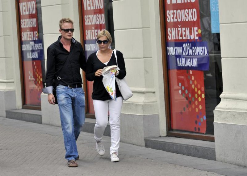 Nika i anđeolog prošetali centrom Zagreba