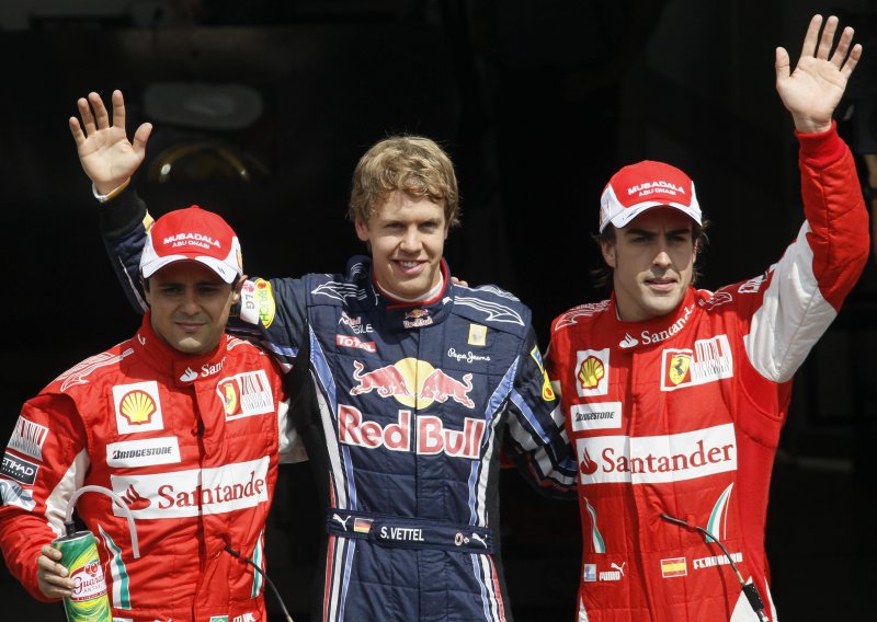 Vettel za 'dlaku' brži od Ferrarijevog dvojca