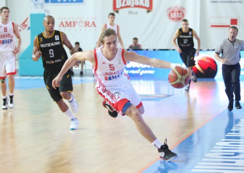 Drugi trijumf mladih hrvatskih košarkaša