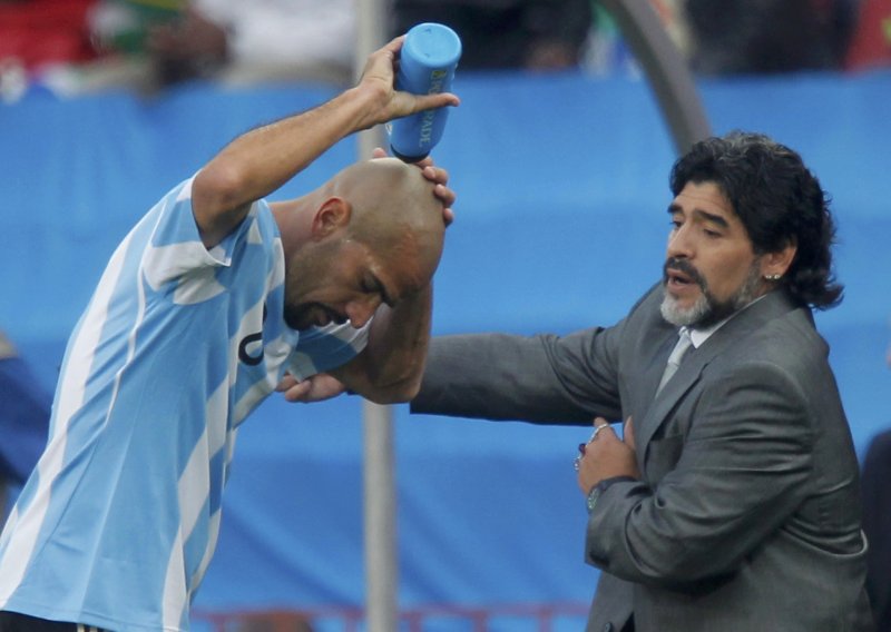 Maradona opet pljuckao po Peleu