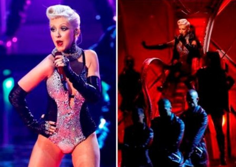 Christina Aguilera u pripijenom seksi bodiju