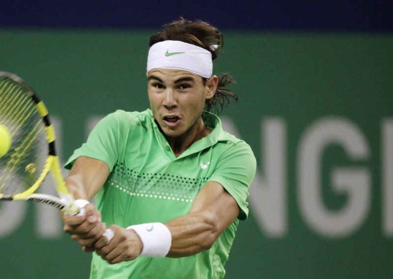 Nadal opet bez borbe, u finalu i Davidenko