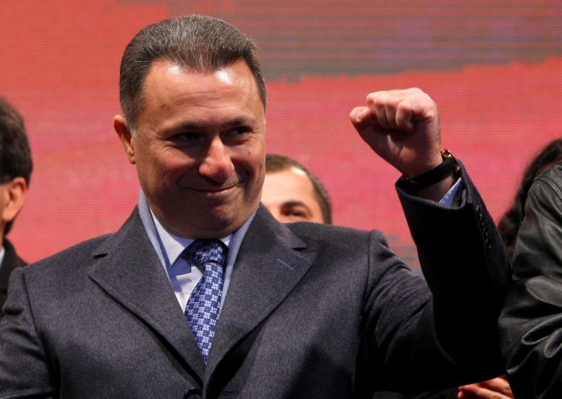 Mogu li Makedonci svrgnuti skandalima uzdrmanog Gruevskog?