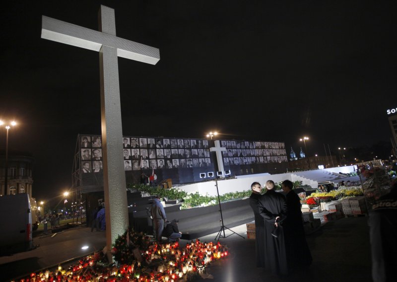 Pokop Kaczynskog ipak u nedjelju