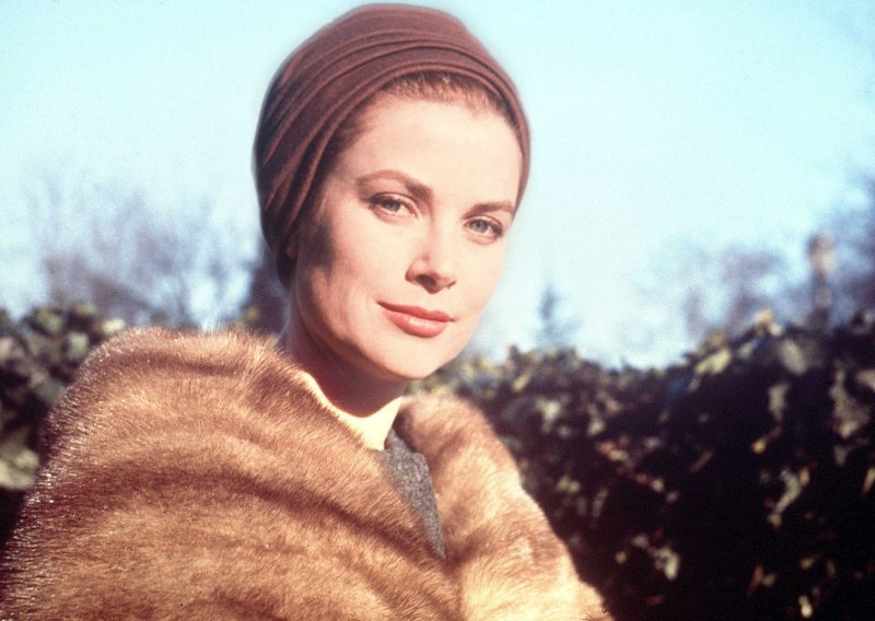 Izložba modne ostavštine Grace Kelly