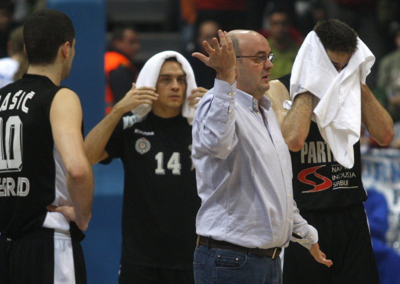 Partizanov trener suca nazvao 'gov..m'