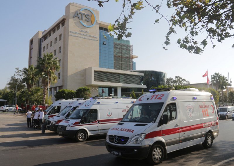 U jakoj eksploziji u Antaliji desetero ozlijeđenih