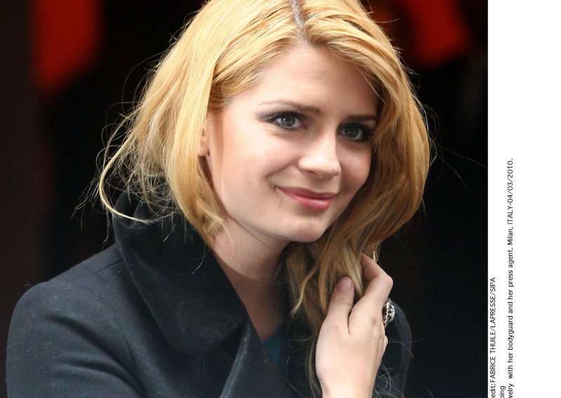 Mischa Barton na rubu bankrota?