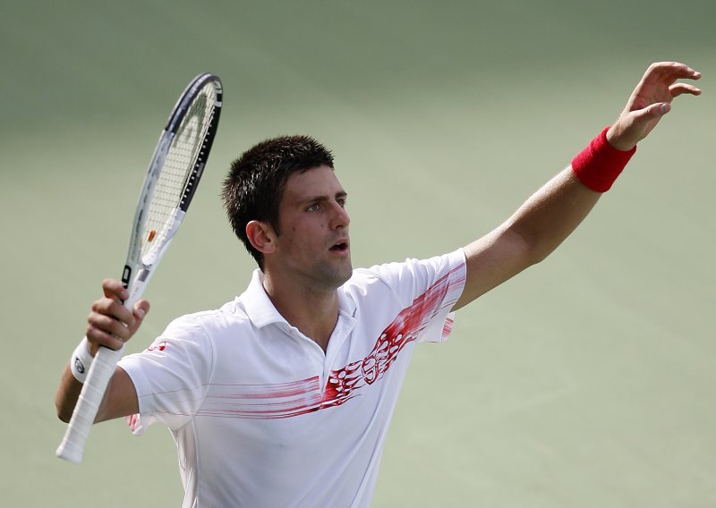 Nole osvojio Dubai, Ferrer najbolji u Acapulcu