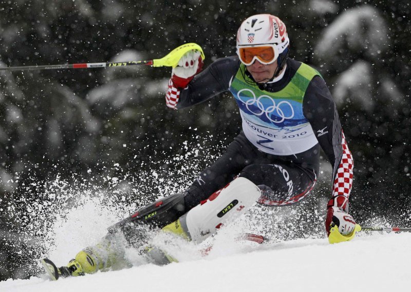 Kostelic wins slalom silver at Winter Olympics