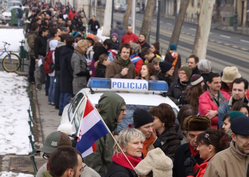 'Ministarstvo je servisiralo Sanadera i Bandića'