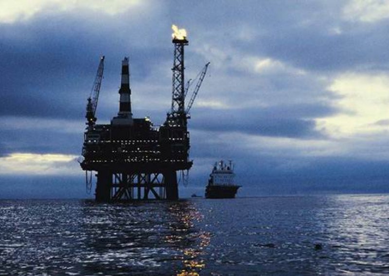 Cijene nafte prošloga tjedna porasle više od 5 posto