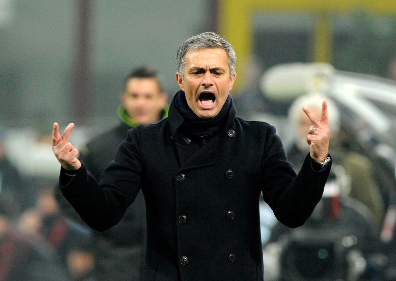 Dvoboj Intera i Chelseaja u sjeni Mourinhovih ispada