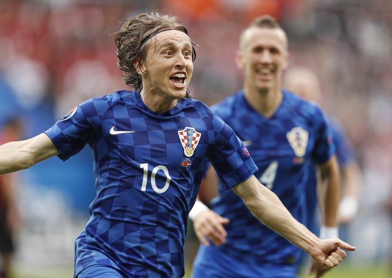 Modrić ušao u izbor za najboljeg nogometaša svijeta!