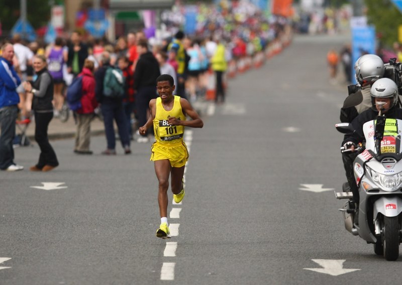 Gebrselassie slavio u Dubaiju, ali bez rekorda