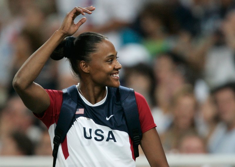 Marion Jones se nakon atletike okreće košarci